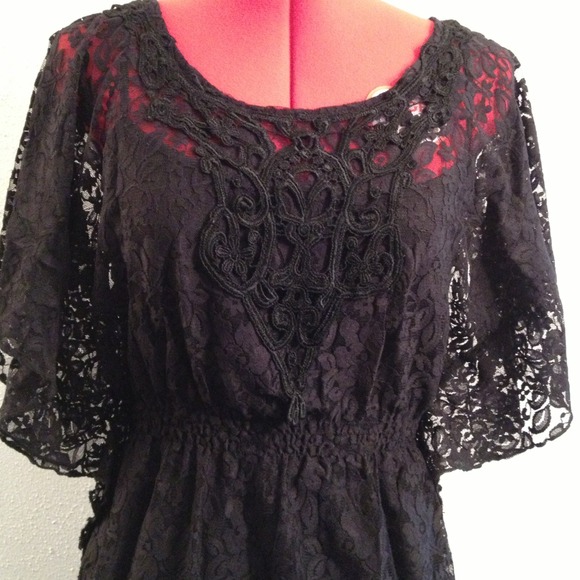 black lace dress - Picture 2 of 5