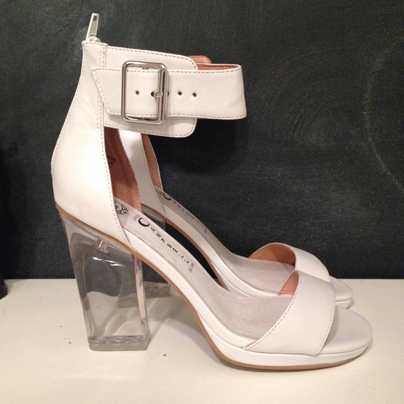 SOLD Jeffrey Campbell Soiree heels Flash Sale! ⚡️ - Picture 2 of 4