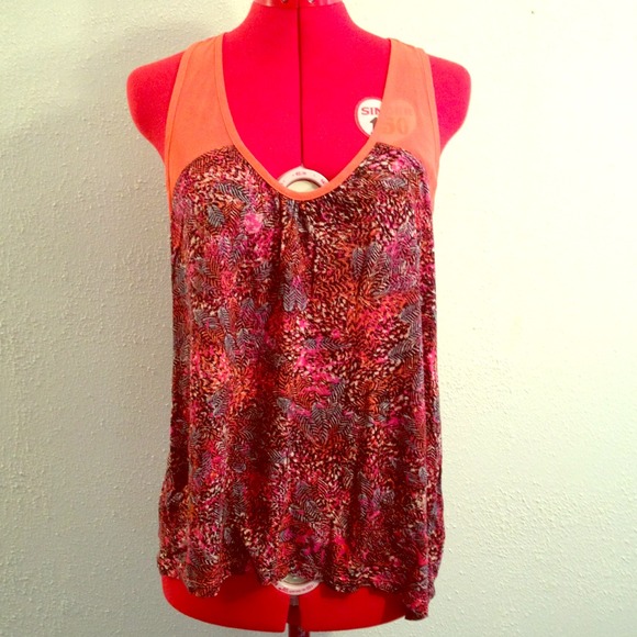 funky peach top