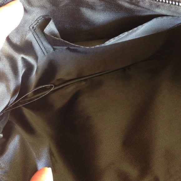 Three tone clutch - Picture 3 of 4