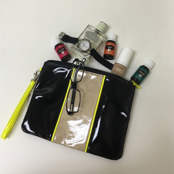 Three tone clutch - Picture 4 of 4