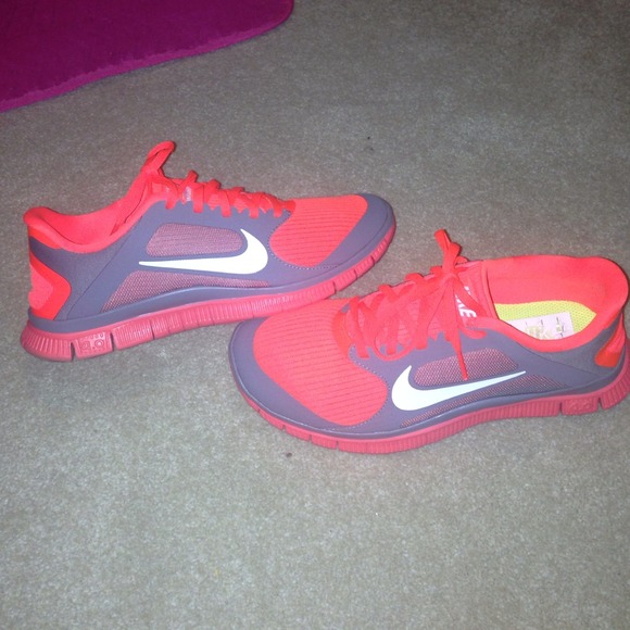 Nike free 4.0 worn twice