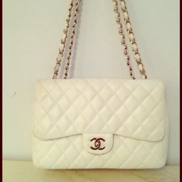 ⛔️SOLD on another site⛔️Chanel caviar jumbo flap