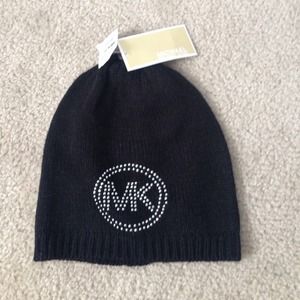 Black Michael kors beanie