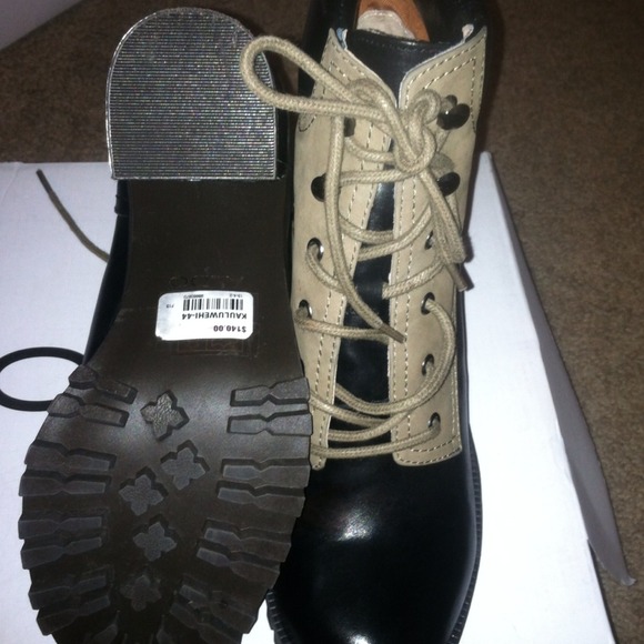 Aldo booties - Picture 2 of 4