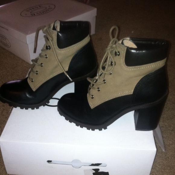 Aldo booties - Picture 4 of 4