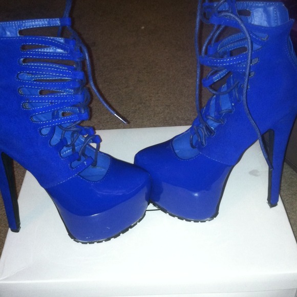 Steve Madden Stiletto - Picture 2 of 3