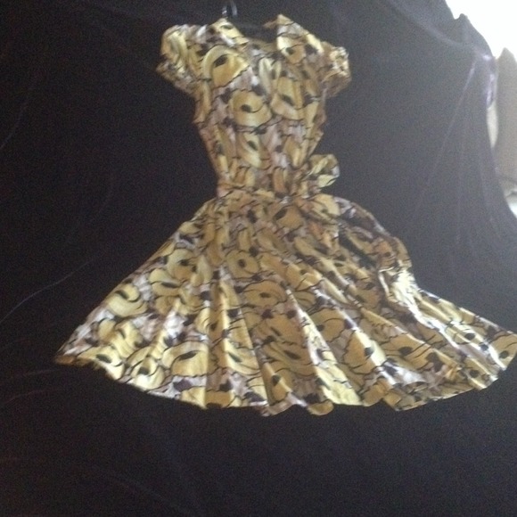 Poppy dress! - Picture 2 of 2