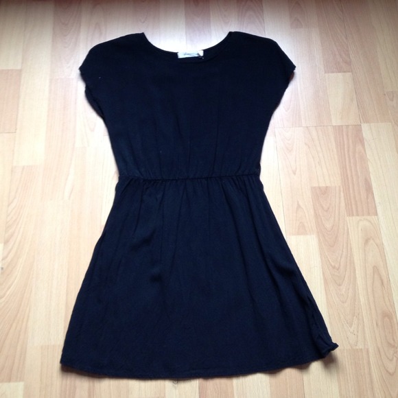 Forever 21 Black Dress - Picture 2 of 3