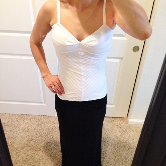 Adorable white Ella Moss fitted tank Sz Small