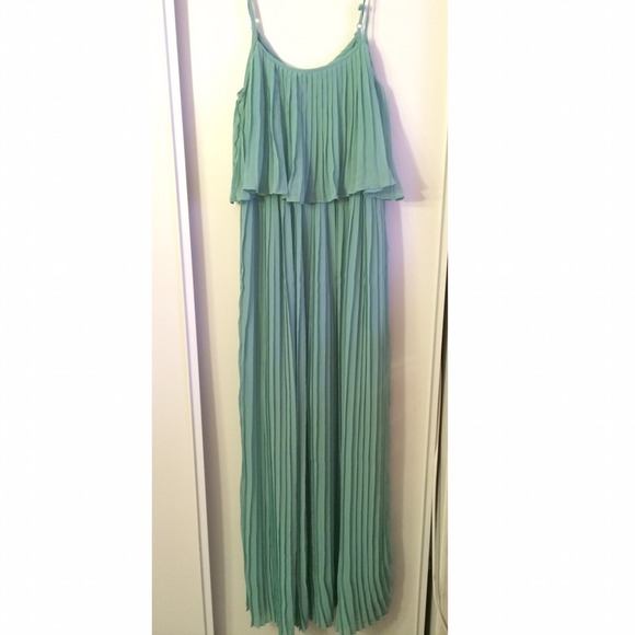Beautiful mint maxi dress