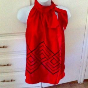 Beautiful red top Size 4 $5