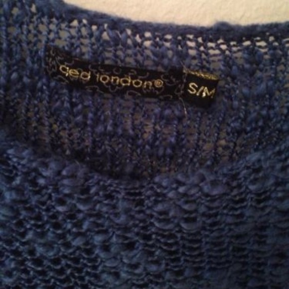 ❌TRADED❌LF Navy lace sweater make an offer <3 - Picture 3 of 3