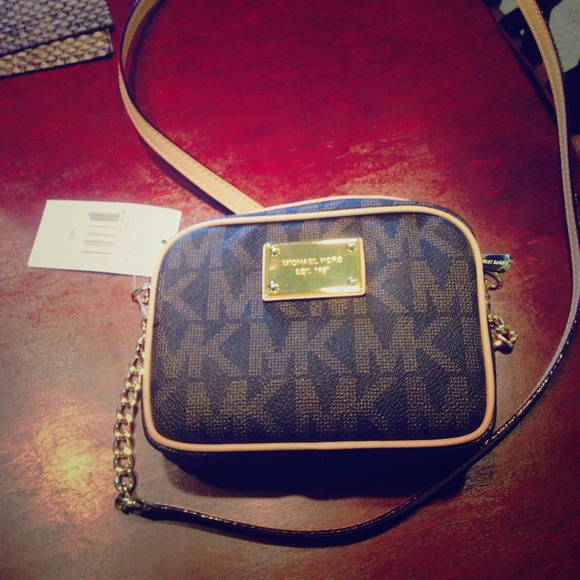 Michael Kors Jet Setter Crossbody
