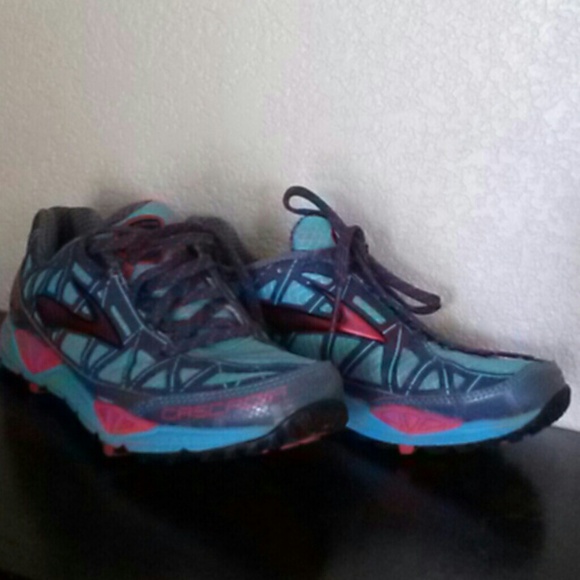 Cascadia Brooks Running shoes