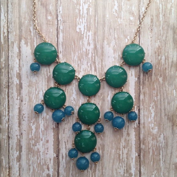 "Envious Greens" Bubble Necklace Set-Final Sale - Picture 3 of 3