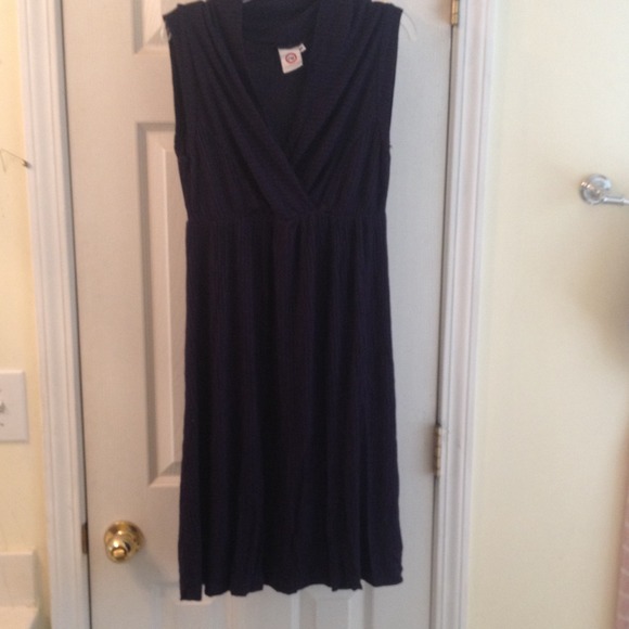 Navy blue maternity/nursing dress