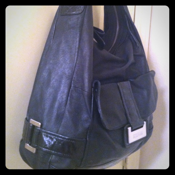 Kenneth Cole reaction purse.