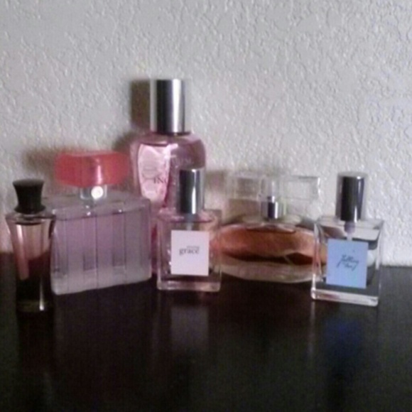 *Resv'd for@ bluerosewood*Great Perfume bundle!!