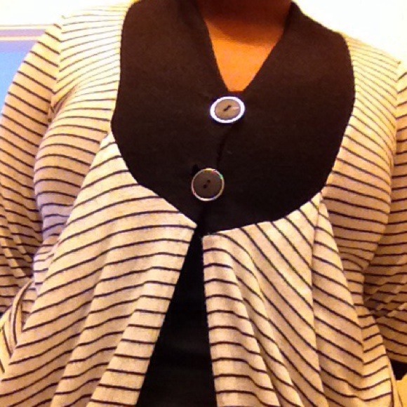 Cardigan / cover up