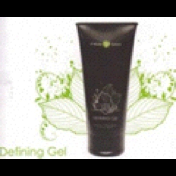 Defining Gel (Boob Job) - Picture 4 of 4