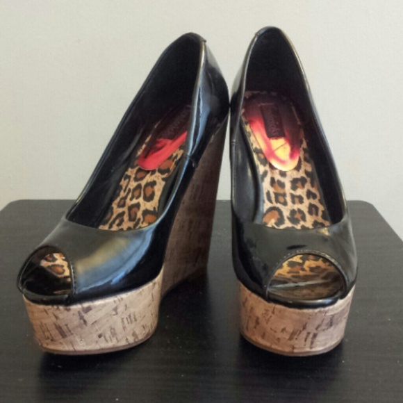 Patent Wedges - Picture 2 of 2