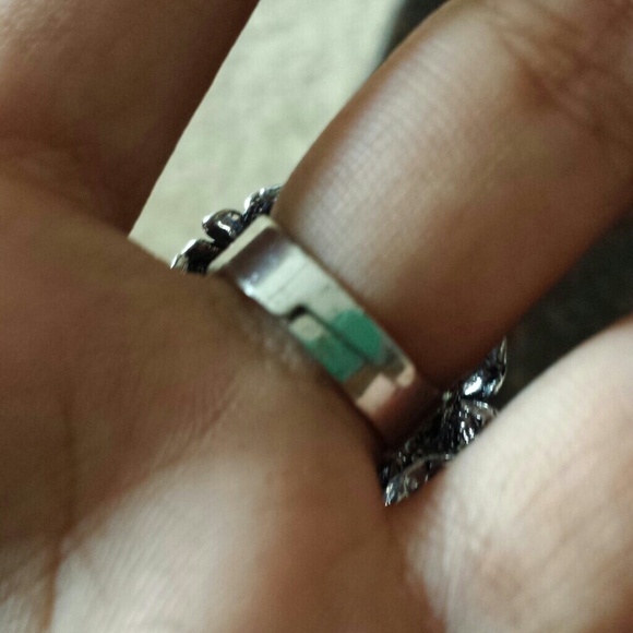 Ring - Picture 3 of 3