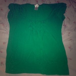 a green top