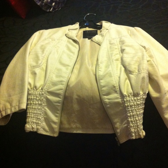 Cropped jacket