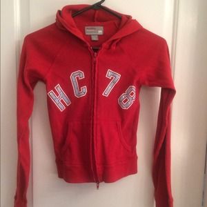Red hollister sweet shirt with hood