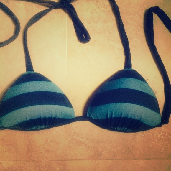 Bathing suit top - Picture 1 of 3