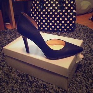 Jessica Simpson Pump (Claudette) Black Leather