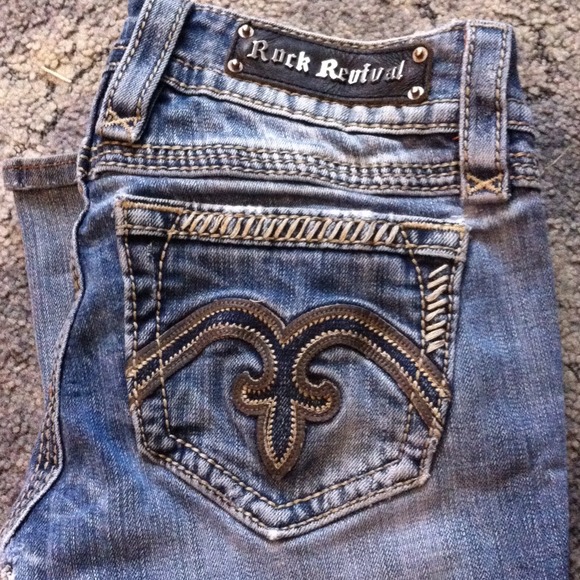 Rock Revival Jeans - Picture 2 of 3