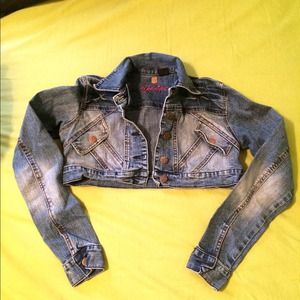 Half denim jacket