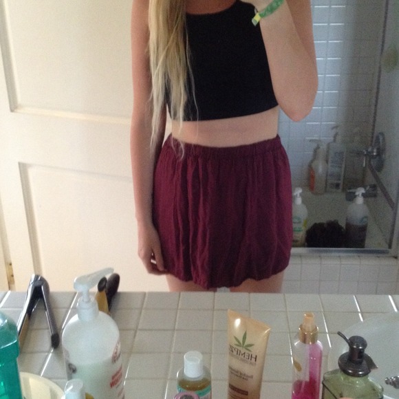 Brandy Melville skirt - Picture 4 of 4