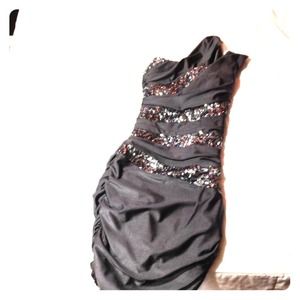 Just sits in closet and I figure why not sell it!