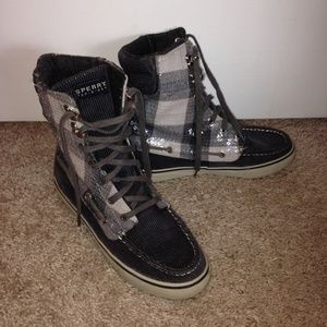Like new Sperry boots!