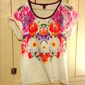 NWOT Forever 21 silky tee S