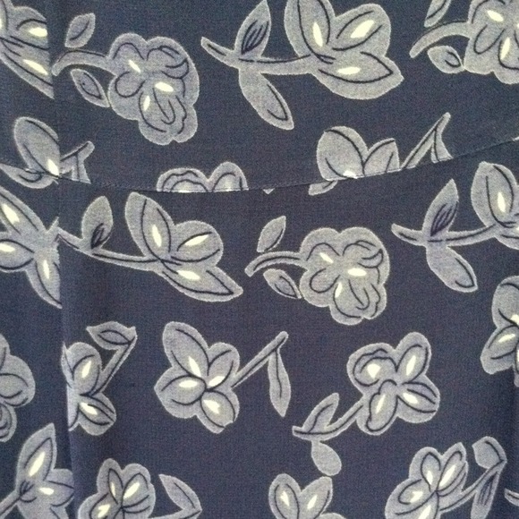 Blue flower dress - Picture 2 of 4