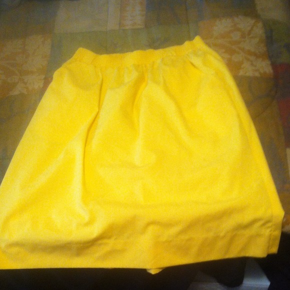 Yellow skirt