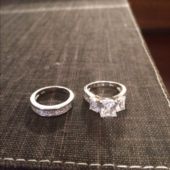 Sterling silver engagement and wedding band set