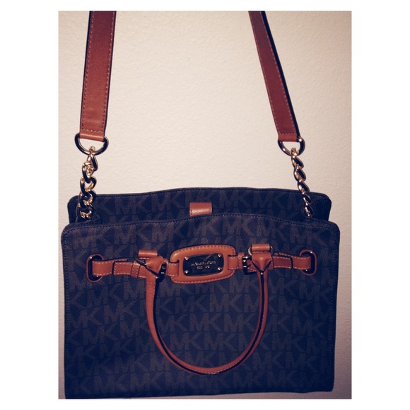 New Michael kors purse