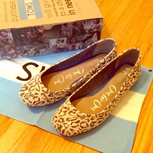 Toms ballet 6.5 brand new !