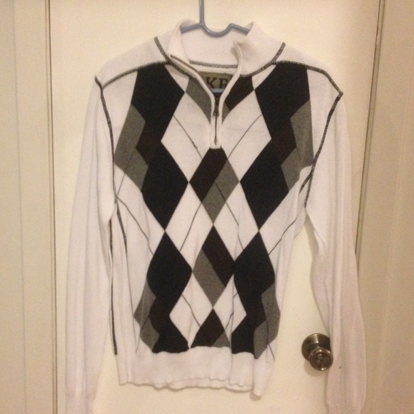 🌟NEVER WORN🌟Mens  BKE sweater