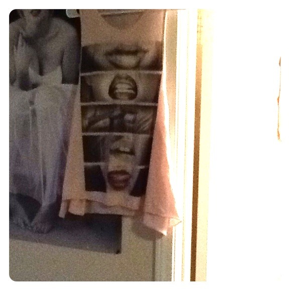 Lips Muscle tee!