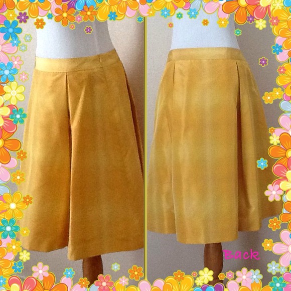 Banana Republic Silk Skirt - Picture 2 of 4