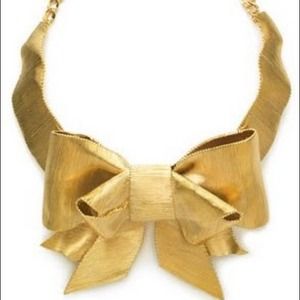 WANTED!! KATE SPADE PUT A BOW ON IT BIB NECKLACE