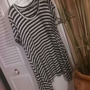 Spring Black & White tunic