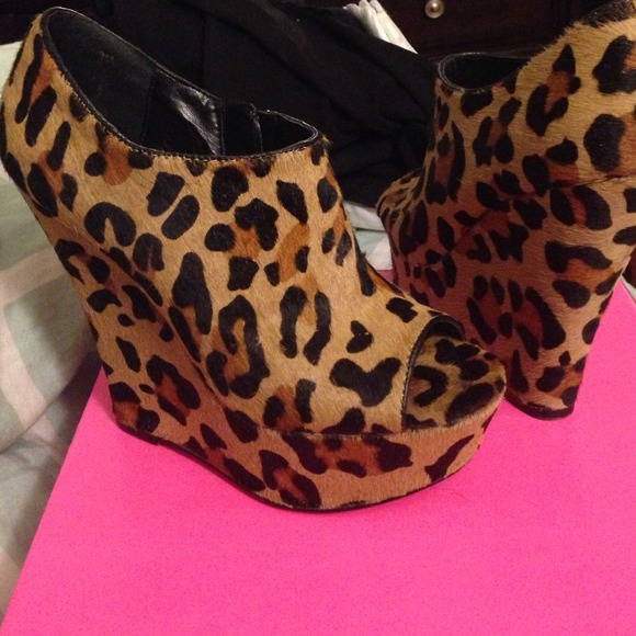 Steve Madden wedge peep toe booties