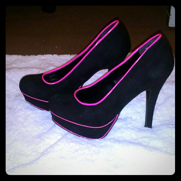 *Candies* Black & Neon pink platform heels